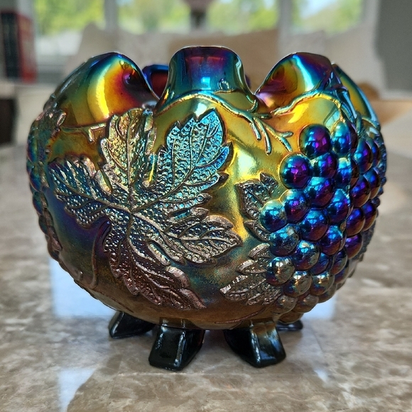 Dugan Gape Delight Amethyst Carnival Rose Bowl, 4"x5" - Picture 1 of 4